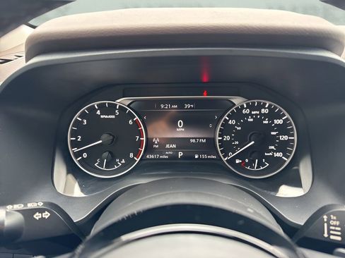 Used 2023 Nissan Rogue SV w/ SV Premium Package image 23