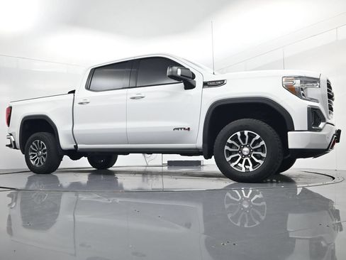 Used 2021 GMC Sierra 1500 AT4 w/ AT4 Premium Package AWD/4WD image 46