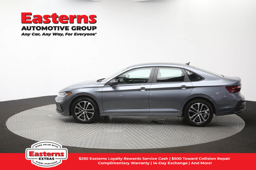 Used 2025 Volkswagen Jetta Sport FWD image 61