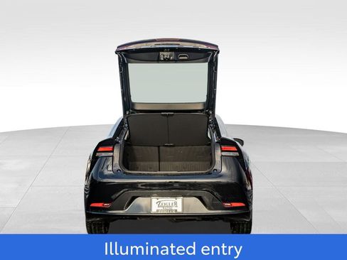New 2026 Toyota Prius AWD image 10