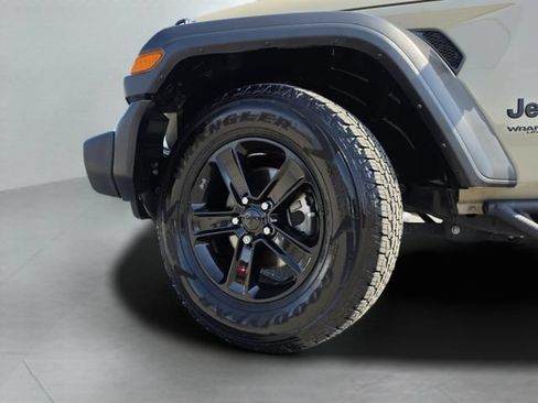 Used 2022 Jeep Wrangler Unlimited Sport AWD/4WD image 37