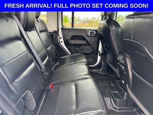 Used 2020 Jeep Wrangler Unlimited Sahara AWD/4WD image 30