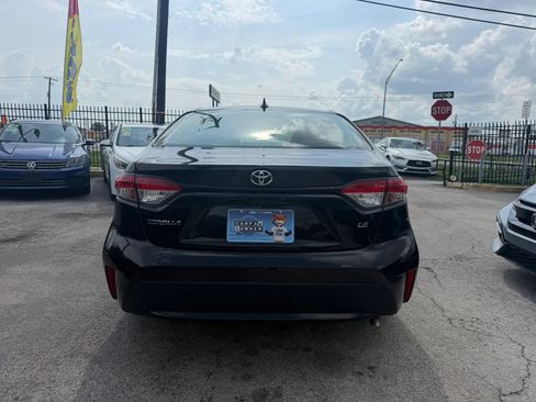 Used 2022 Toyota Corolla LE FWD image 5
