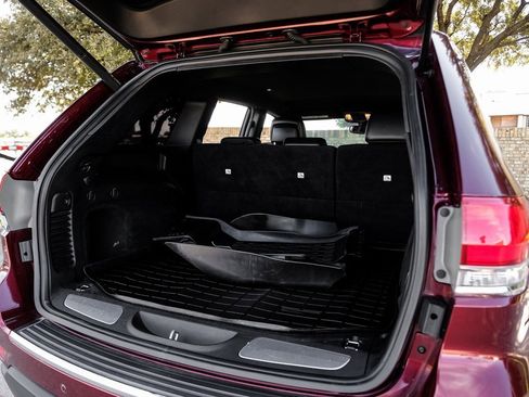 Used 2017 Jeep Grand Cherokee Limited image 60