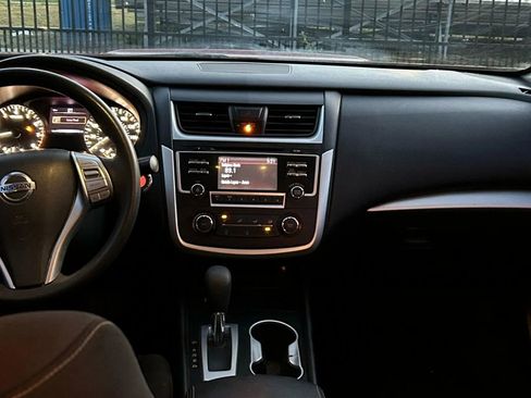 Used 2018 Nissan Altima 2.5 S w/ S Convenience Package image 23