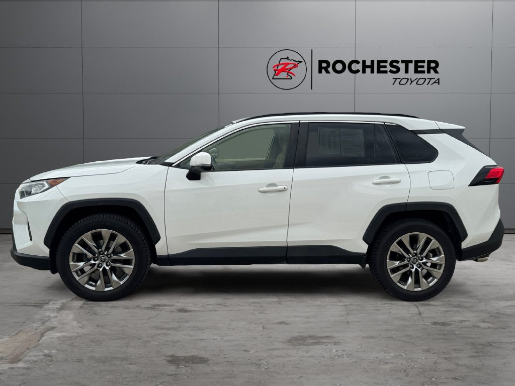 Certified 2019 Toyota RAV4 XLE Premium FWD image 2