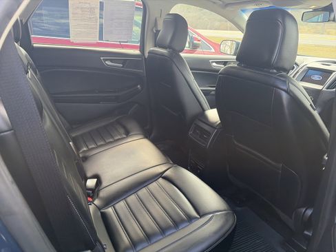 Used 2020 Ford Edge SEL w/ Convenience Package image 6