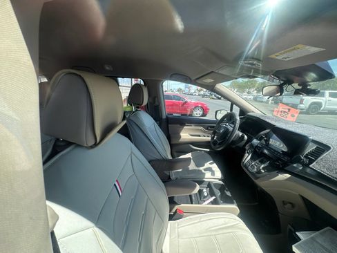 Used 2020 Honda Odyssey EX image 9