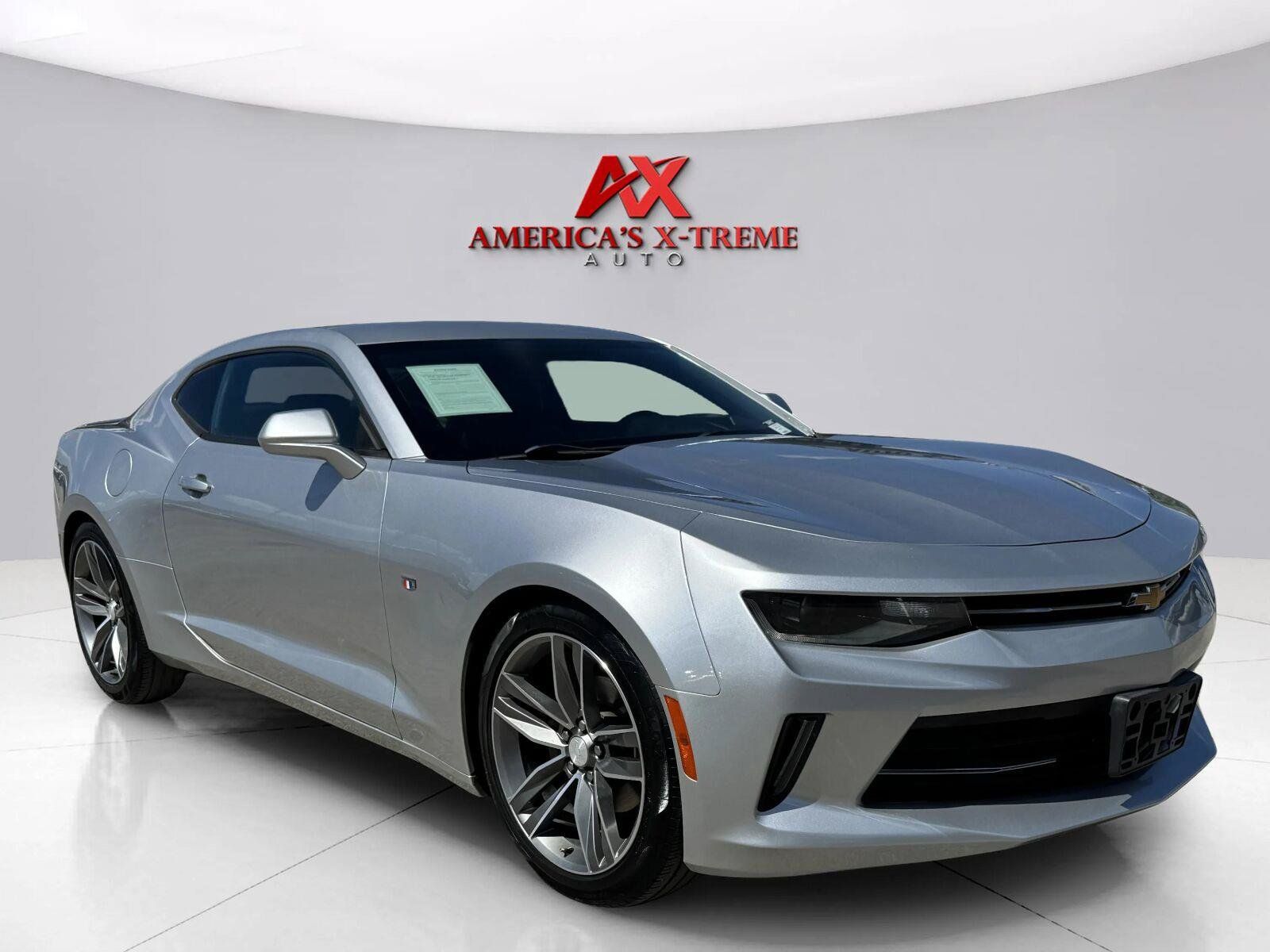 Used 2016 Chevrolet Camaro LT RWD image 8