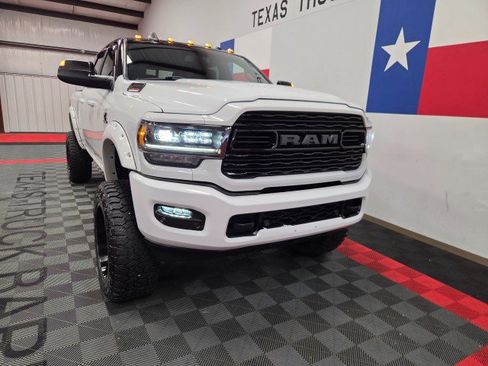 Used 2022 RAM 3500 Limited w/ Night Edition AWD/4WD image 23