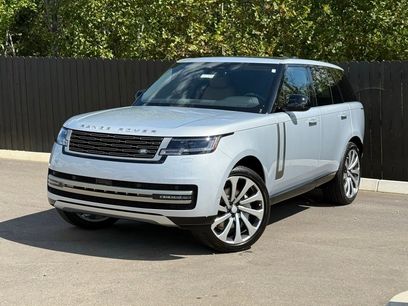 New 2025 Land Rover Range Rover SE