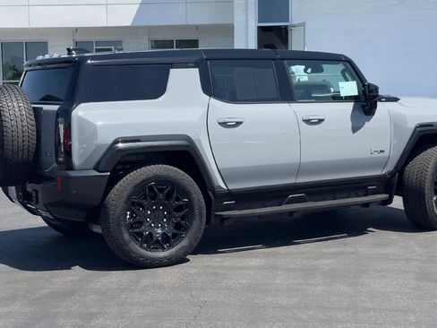 Used 2026 GMC Hummer EV SUV AWD/4WD image 4