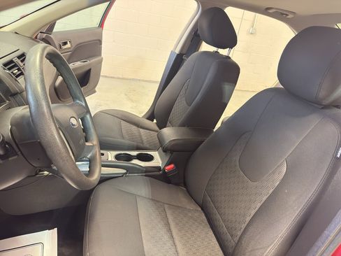 Used 2012 Ford Fusion SE image 16