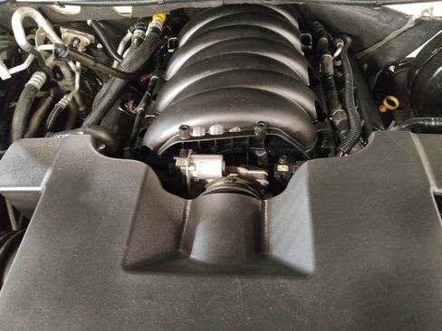 Used 2019 Chevrolet Tahoe LS image 30