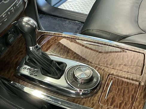 Used 2020 Nissan Armada SL w/ Premium Package AWD/4WD image 11