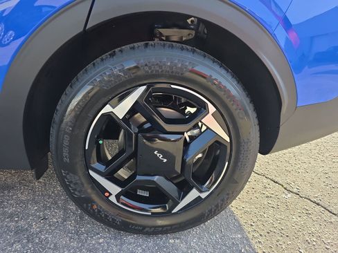 New 2026 Kia Sportage EX image 35