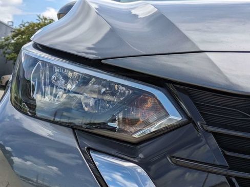 Used 2025 Nissan Sentra S FWD image 10