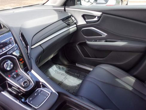 Used 2024 Acura RDX SH-AWD image 19