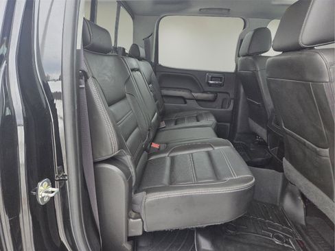 Used 2017 GMC Sierra 2500 Denali w/ Duramax Plus Package image 26