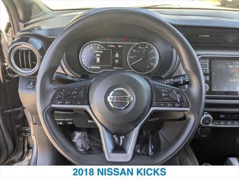Used 2018 Nissan Kicks SV image 15