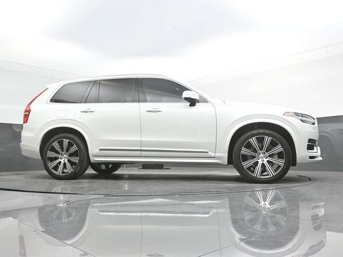 Certified 2025 Volvo XC90 T8 Ultra w/ Protection Package Premier AWD/4WD image 37