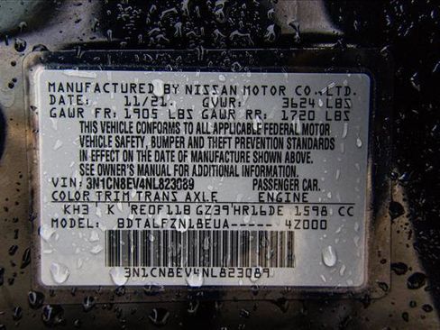 Used 2022 Nissan Versa SV image 26