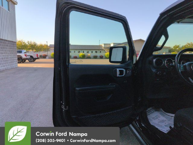 Used 2023 Jeep Gladiator Sport AWD/4WD image 10