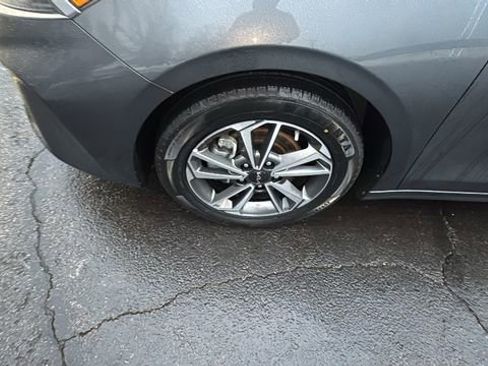 Used 2024 Kia Forte LXS image 39