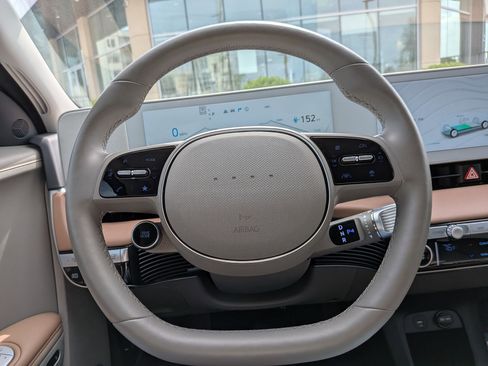 Used 2024 Hyundai Ioniq 5 Limited image 16