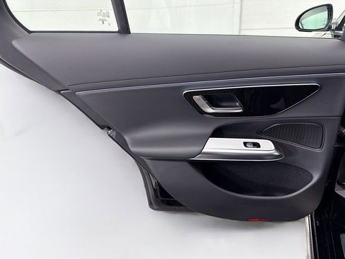 Used 2025 Mercedes-Benz E 350 Sedan image 25