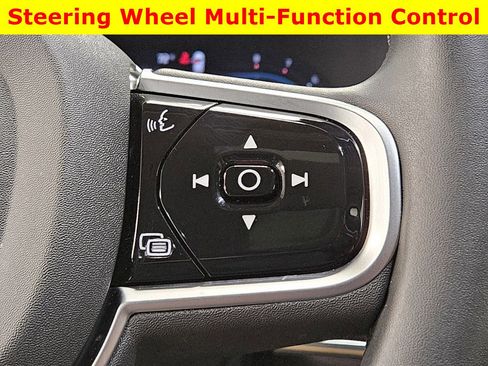 Certified 2025 Volvo XC90 B6 Plus w/ Protection Package Premier image 34