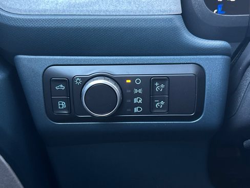 New 2026 Ford Maverick XLT w/ XLT Luxury Package FWD image 25