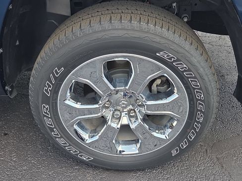 Used 2023 RAM 1500 Big Horn AWD/4WD image 10