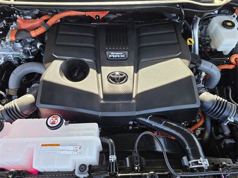 Certified 2025 Toyota Sequoia Platinum image 24