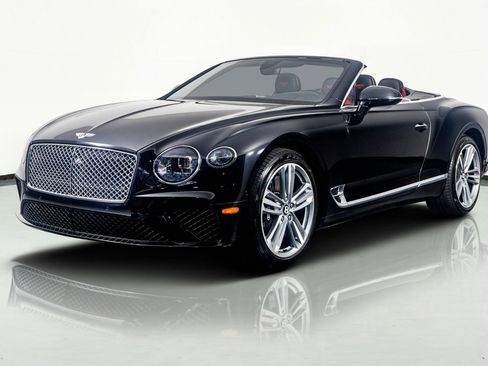 Used 2023 Bentley Continental GT V8 image 11