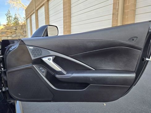 Used 2016 Chevrolet Corvette Z06 w/ Z07 Performance Package image 34