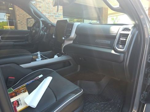 Used 2026 RAM 2500 Laramie AWD/4WD image 4