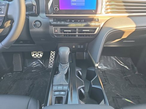 Certified 2025 Toyota Camry SE image 11