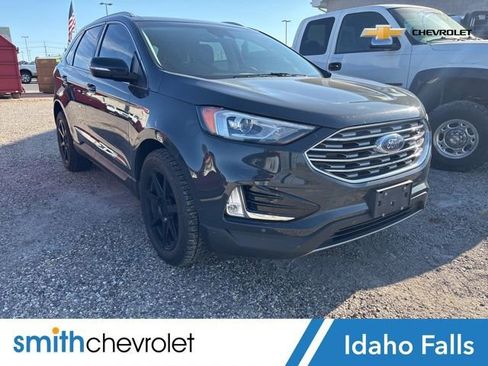 Used 2021 Ford Edge Titanium w/ Class II Trailer Tow Package AWD/4WD image 1