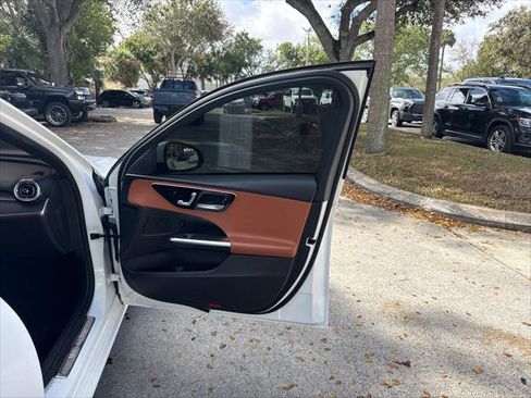 Used 2023 Mercedes-Benz C 300 Sedan w/ Exclusive Trim Package image 20