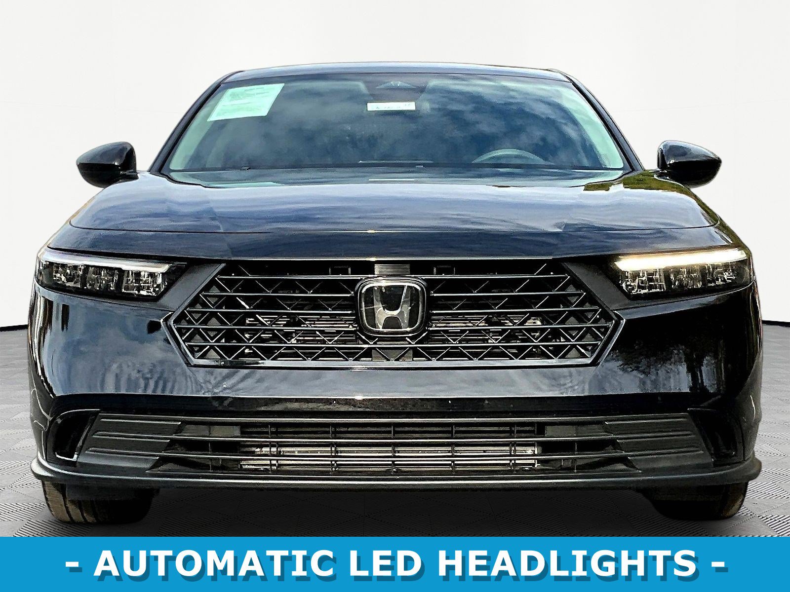 Used 2025 Honda Accord SE image 2