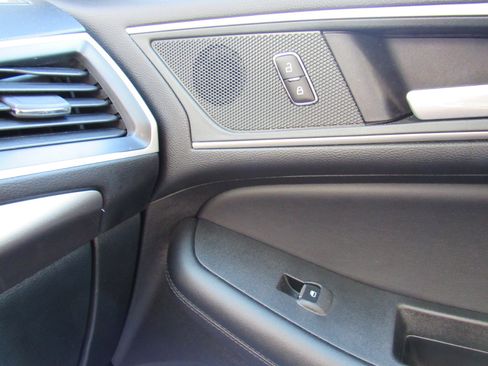 Used 2024 Ford Edge SEL w/ Convenience Package image 27