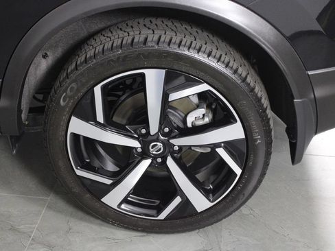 Certified 2021 Nissan Rogue Sport SL FWD image 15