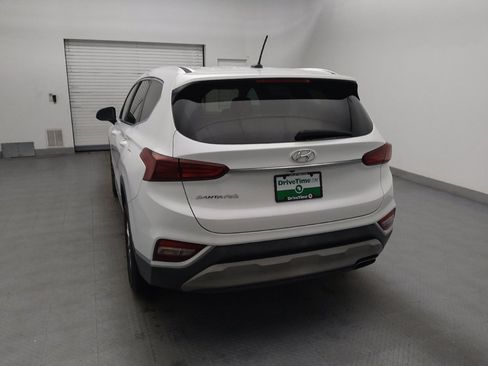 Used 2020 Hyundai Santa Fe SE image 6