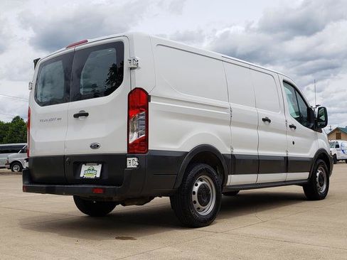 Used 2017 Ford Transit 150 130 Low Roof RWD image 6
