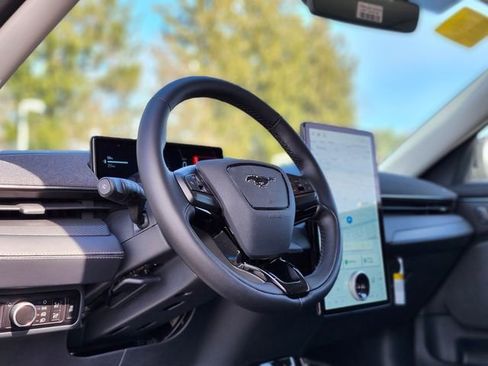 New 2026 Ford Mustang Mach-E Premium image 19