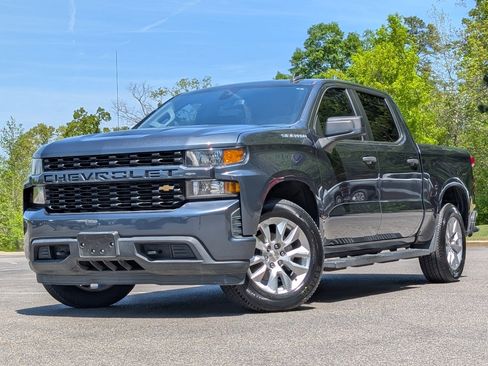 Used 2021 Chevrolet Silverado 1500 Custom w/ Safety Confidence Package image 4