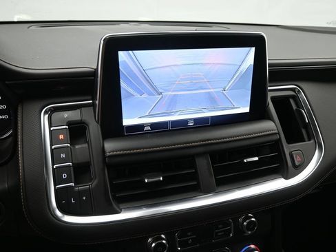 Used 2021 GMC Yukon XL AT4 AWD/4WD image 12