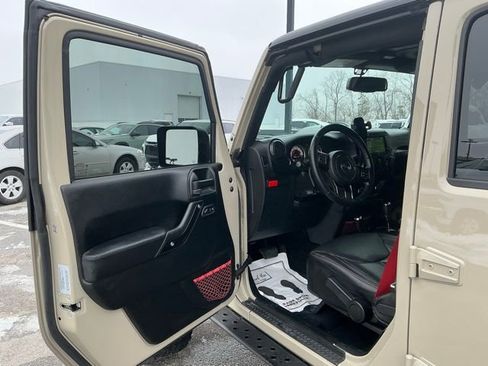 Used 2017 Jeep Wrangler Unlimited Rubicon image 15