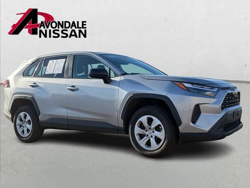 Used 2024 Toyota RAV4 LE image 9